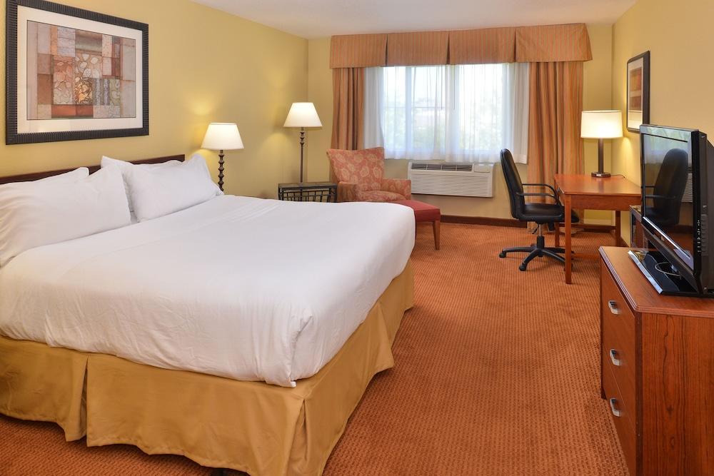 Holiday Inn Stevens Point - Convention Center By Ihg Exterior photo