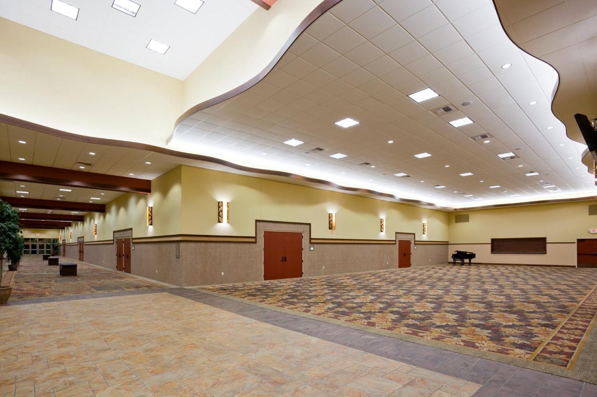 Holiday Inn Stevens Point - Convention Center By Ihg Exterior photo
